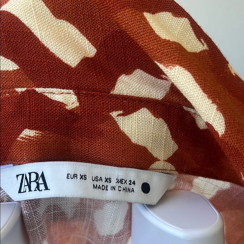 Rust Patterned Women's Top - Picture 2 of 3